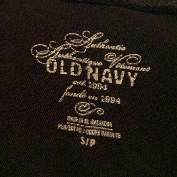 Women’s Old Navy long sleeved shirt size small - Picture 3 of 3